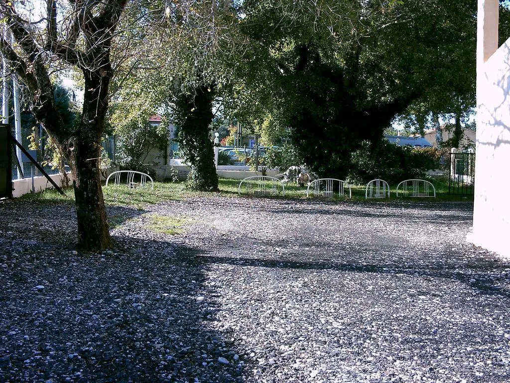 Hôtel Azur à Pierrelatte 0*,  France